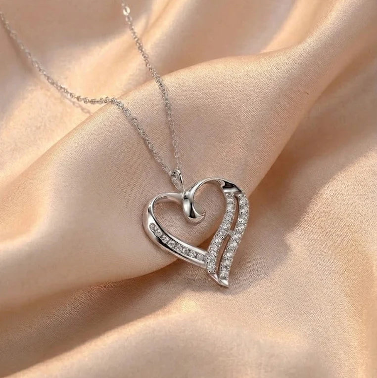 Pure Heart - Srebrna verižica s posvetilom (925 čisto srebro)