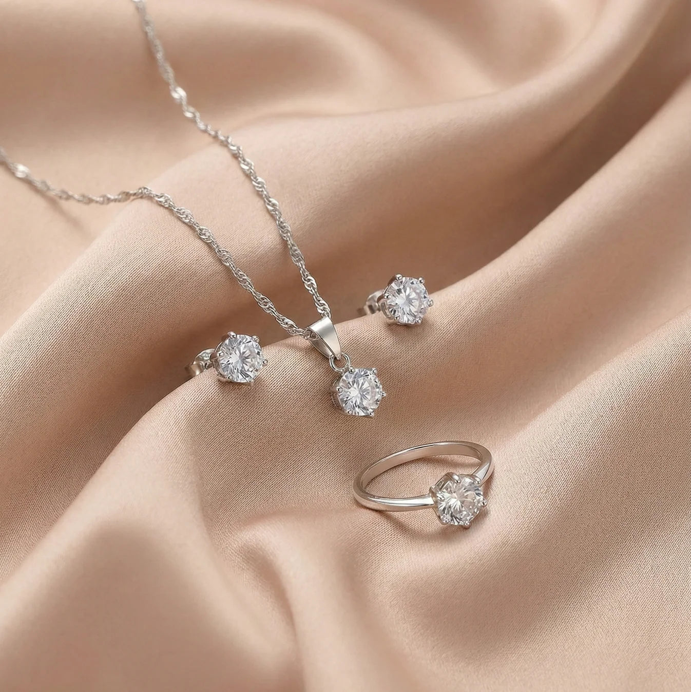 Golden Hearts Trio - Set Verižice, Uhanov in Prstana s Posvetilom iz Nerjavečega Jekla 316