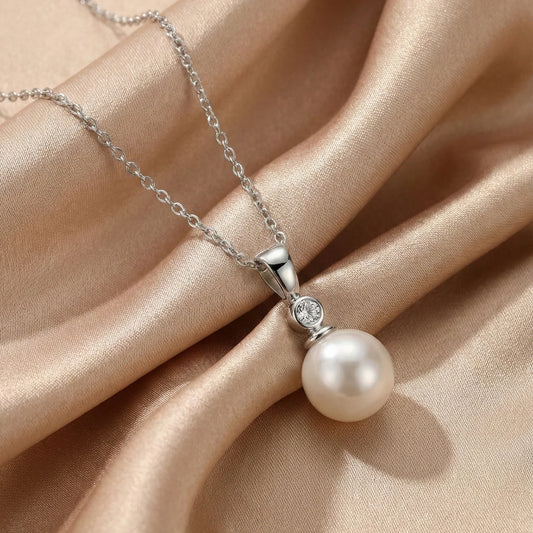 Pearl Shine - Verižica z biserom in posvetilom (Prevlečena s srebrom)