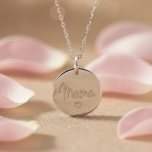 Close-up verižica Mama - polna ploščica