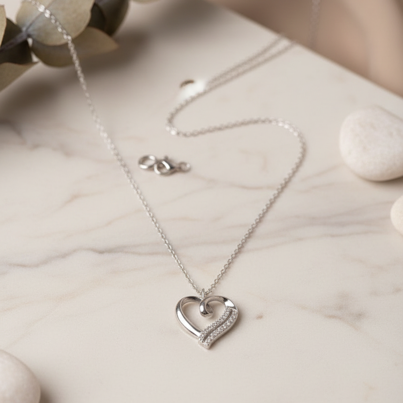 Pure Heart Collection srebrna verižica - elegantna prezentacija